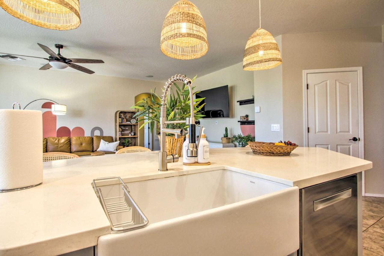 Family-Friendly Goodyear Home With Private Pool Екстериор снимка