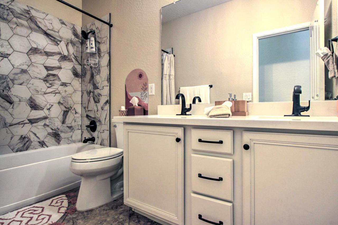 Family-Friendly Goodyear Home With Private Pool Екстериор снимка